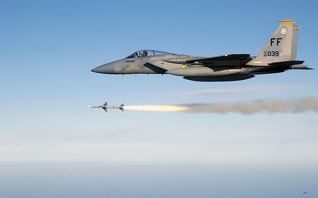 F-15.jpg