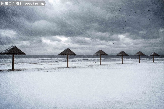 阴天雨雪海滩雪景原创素材合成风景照片