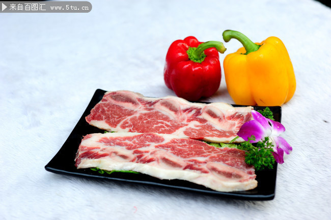雪花牛肉烤肉菜品图片