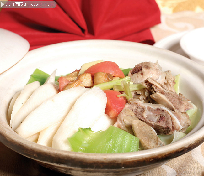 芥菜淮山咸骨煲菜品图片