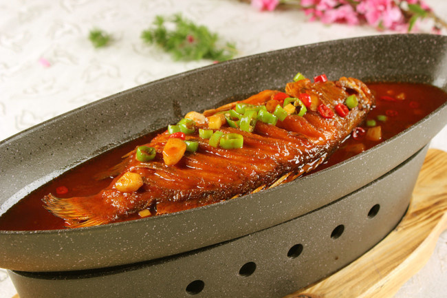 明炉臭桂鱼菜品高清图片